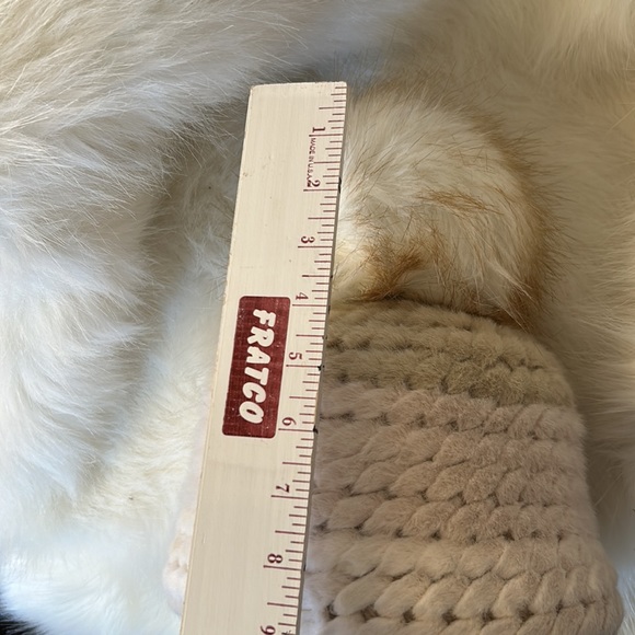 Jocelyn Colorblock Faux Fur Pineapple Hat! - Picture 6 of 7